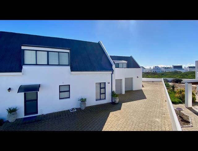 6 BEDROOM HOUSE FOR SALE IN DWARSKERSBOS